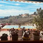 Villa Le Anfore *